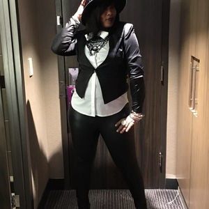 Meet your Posher, Rosa